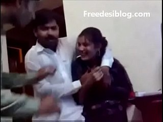 Pakistani Desi Latitudinarian en Little shaver genieten in hostelkamer