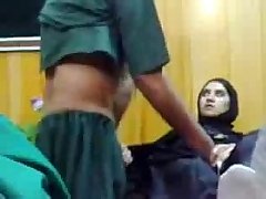 Girl Pakistan muda Impregnated Oleh An Pervert Doktor