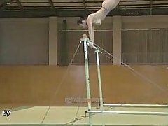 ルーマニアの体操選手のヌードラビニア・ミロソビチ